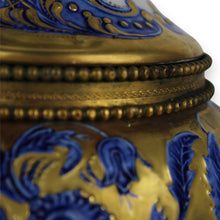 Carica l'immagine nel visualizzatore di Gallery, Lampada in porcellana dipinta a mano del XX secolo