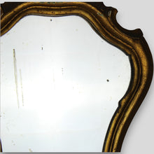 Carica l'immagine nel visualizzatore di Gallery, Coppia di Specchi Vintage Dorati in Stile Barocco Anni '50