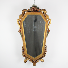 Carica l'immagine nel visualizzatore di Gallery, Specchio vintage con cornice dorata metà '900 dalla forma a diamante