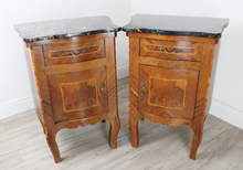 Carica l'immagine nel visualizzatore di Gallery, Coppia di comodini in legno in stile Luigi XVI
