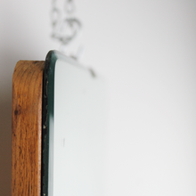 Carica l'immagine nel visualizzatore di Gallery, Specchio al mercurio da parete vintage anni '50