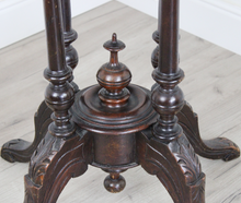 Carica l'immagine nel visualizzatore di Gallery, Tavolino Vittoriano Inglese da Gioco in Legno di Noce XIX Secolo