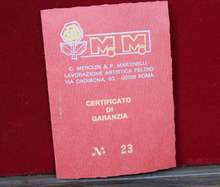 Carica l'immagine nel visualizzatore di Gallery, Tavolino con scacchiera e valigetta con pedine