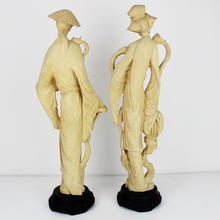 Carica l'immagine nel visualizzatore di Gallery, Coppia di sculture giapponesi in pasta d'avorio