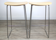Carica l'immagine nel visualizzatore di Gallery, Sgabelli Alti by Cappellini Designer Jasper Morrison Stool