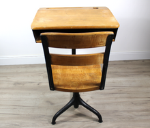 Carica l'immagine nel visualizzatore di Gallery, Banco da scuola per bambini vintage