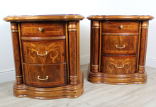 Carica l'immagine nel visualizzatore di Gallery, Coppia di comodini in legno