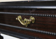 Carica l'immagine nel visualizzatore di Gallery, Coppia di Comodini in Legno con Piano in Marmo Vintage D'Epoca Anni 40 50 Design