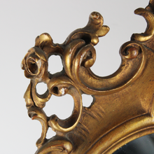 Carica l&#39;immagine nel visualizzatore di Gallery, Grande Specchio Vintage con Cornice in Legno Dorata Decorazioni Floreali D&#39;Epoca &#39;900
