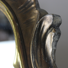 Carica l&#39;immagine nel visualizzatore di Gallery, Specchio Vintage con Cornice in Legno Dorata Decorazioni Floreali D&#39;Epoca &#39;900
