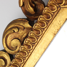 Carica l&#39;immagine nel visualizzatore di Gallery, Specchio vintage con cornice dorata metà &#39;900 dalla forma a diamante
