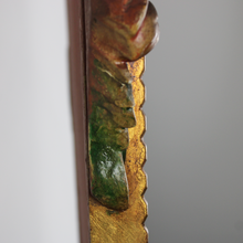 Carica l&#39;immagine nel visualizzatore di Gallery, Specchio vintage con cornice dorata metà &#39;900 dalla forma a diamante
