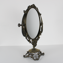 Carica l&#39;immagine nel visualizzatore di Gallery, Grande Specchio da Tavolo Stile Vittoriano in Ottone Vintage Psiche
