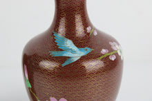 Carica l&#39;immagine nel visualizzatore di Gallery, Coppia Piccoli vasi Cloisonnè Jingfa CINESI Vintage XX secolo
