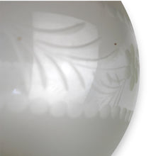 Carica l&#39;immagine nel visualizzatore di Gallery, Lampada in porcellana dipinta a mano del XX secolo
