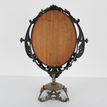 Carica l&#39;immagine nel visualizzatore di Gallery, Grande Specchio da Tavolo Stile Vittoriano in Ottone Vintage Psiche
