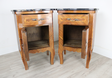 Carica l&#39;immagine nel visualizzatore di Gallery, Coppia di comodini in legno in stile Luigi XVI
