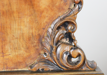 Carica l&#39;immagine nel visualizzatore di Gallery, Coppia di Comodini in Legno D&#39;Epoca &#39;900 in Stile Chippendale

