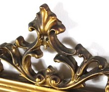 Carica l'immagine nel visualizzatore di Gallery, Specchiera da appoggio con cornice in legno dorata
