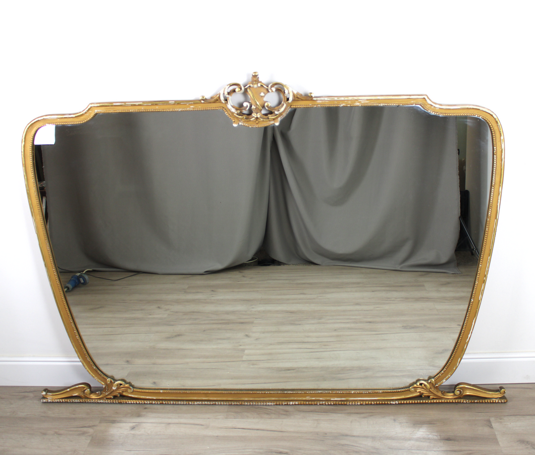 Grande Specchiera con Cornice in Legno Dorata Vintage