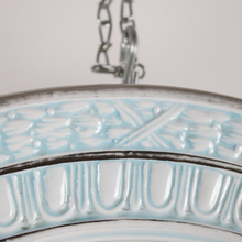 Carica l&#39;immagine nel visualizzatore di Gallery, Grande Specchio Vintage con Cornice in Ceramica Porcellana Capodimonte
