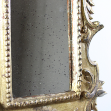 Carica l&#39;immagine nel visualizzatore di Gallery, Antico specchio in stile barocco con testa d&#39;angelo
