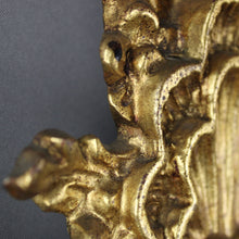 Carica l&#39;immagine nel visualizzatore di Gallery, Antico Specchio Specchiera Cornice in Legno Dorata Vintage D&#39;Epoca Intarsiata
